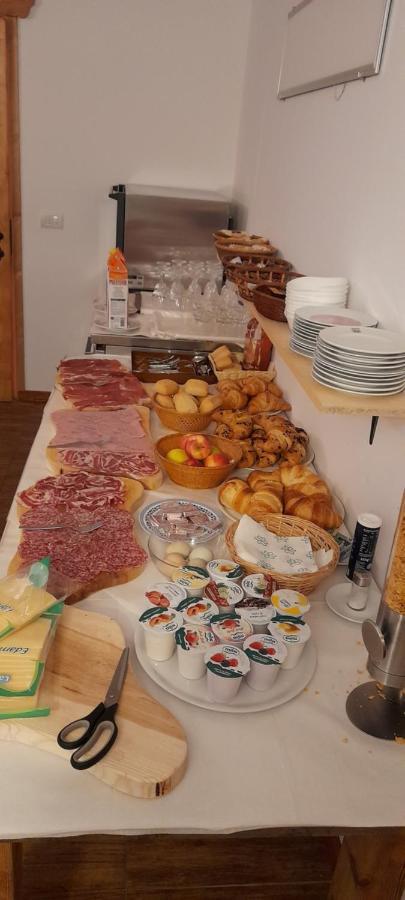 Fattoria Meneguto Agriturismo Degasper Giorgio Cortina dʼAmpezzo Kültér fotó