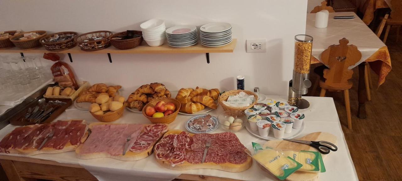 Fattoria Meneguto Agriturismo Degasper Giorgio Cortina dʼAmpezzo Kültér fotó